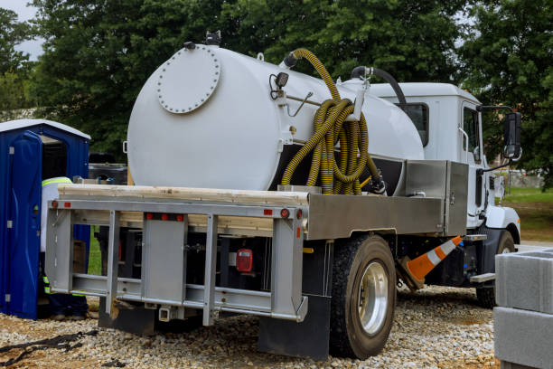 Portable Toilet Options We Offer in Grandview, OH